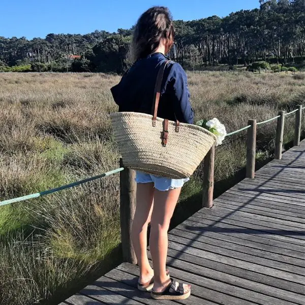 Straw tote bag