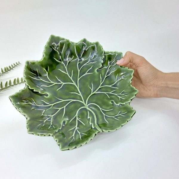 large olfaire portugal leaf plate