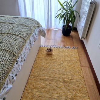 yellow bedroom rug